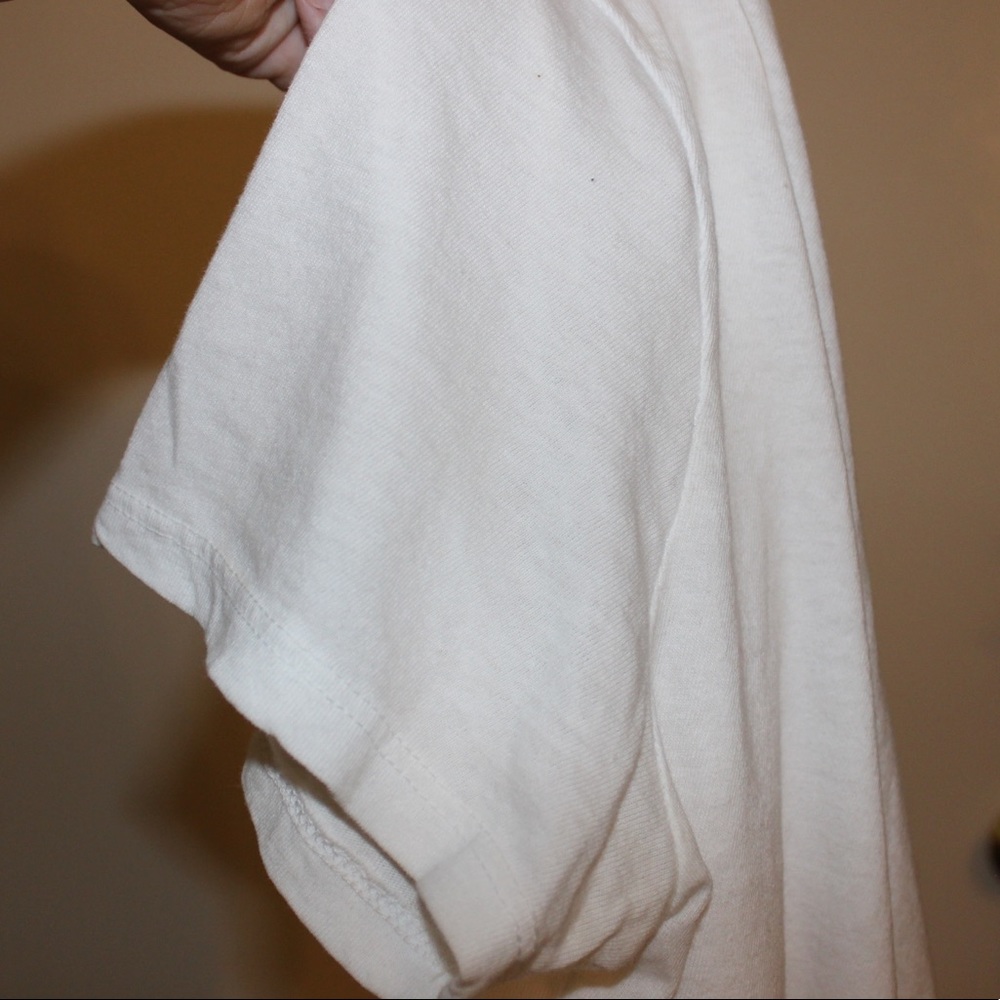 brandy melville tee - Picture 6 of 6